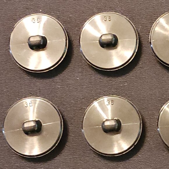 Antique/Vintage Lot of 8 Black Buttons Bakelite ? Casein ? Celloid ? Plastic ? - Picture 7 of 12